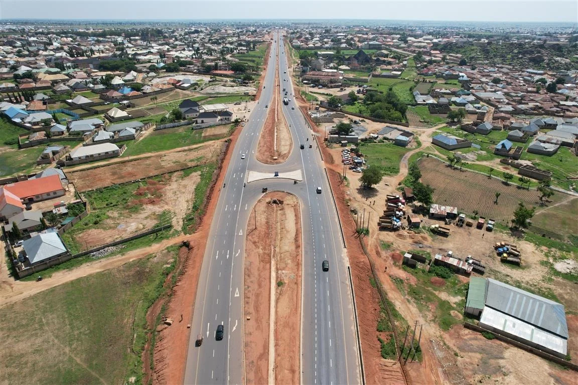 FG begins construction of N47bn road in Kano.