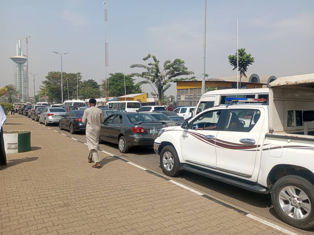 Fire at Head of Service office causes gridlock in Abuja.