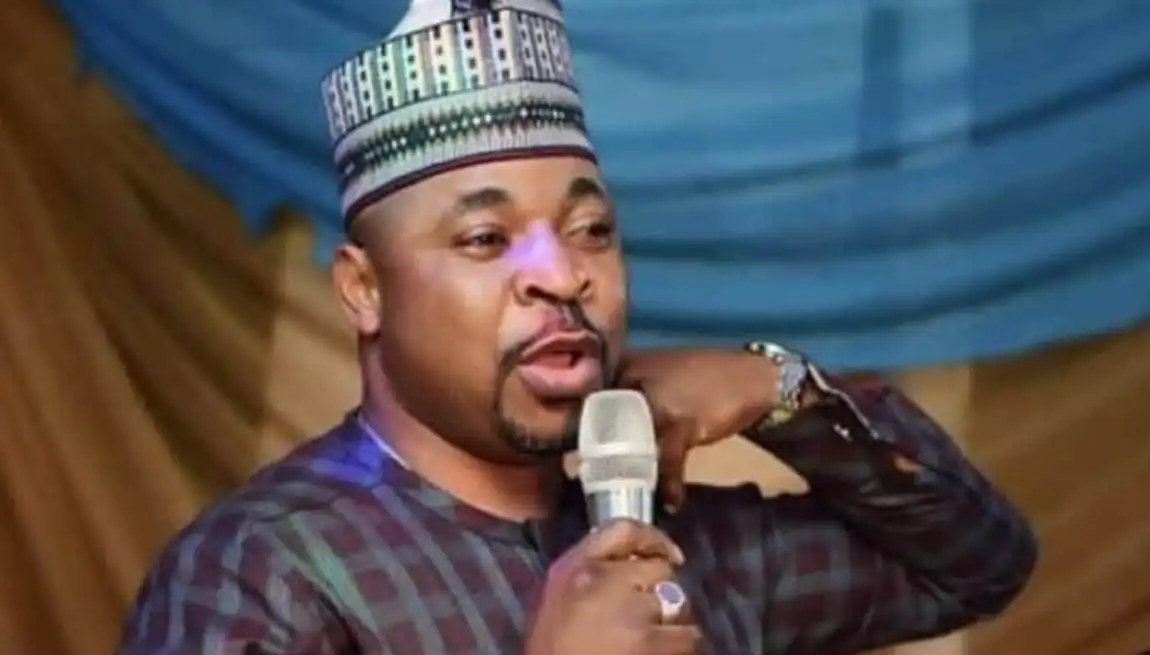 BREAKING: Baruwa faction takes over NURTW national secretariat, sacks MC Oluomo