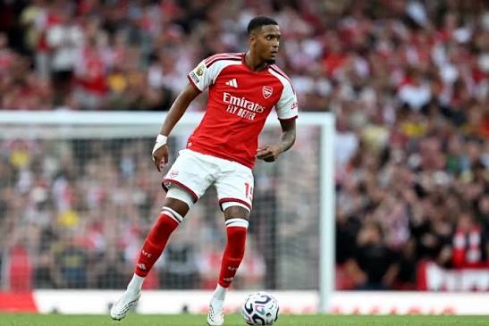 Konsa Praises Arsenal Fans After Impressive Emirates Debut